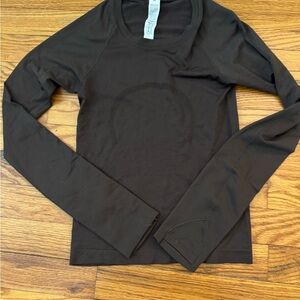 Lululemon long sleeve top brand new